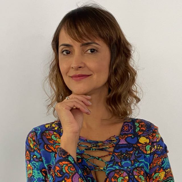 Andréa Alves de Araújo Professora de Massoterapia e Naturopatia